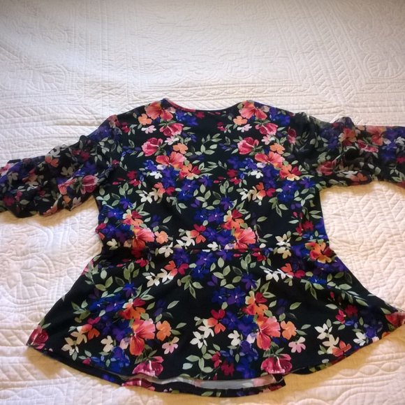 Floral Faux Wrap Blouse - Picture 3 of 9